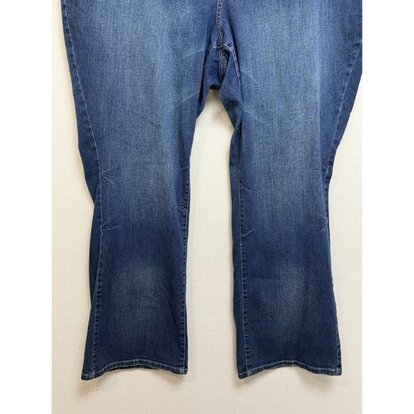Lane Bryant Distinctly Boot Women’s Jeans Plus Sz 24 Average Inseam 30 Classic - Picture 3 of 15